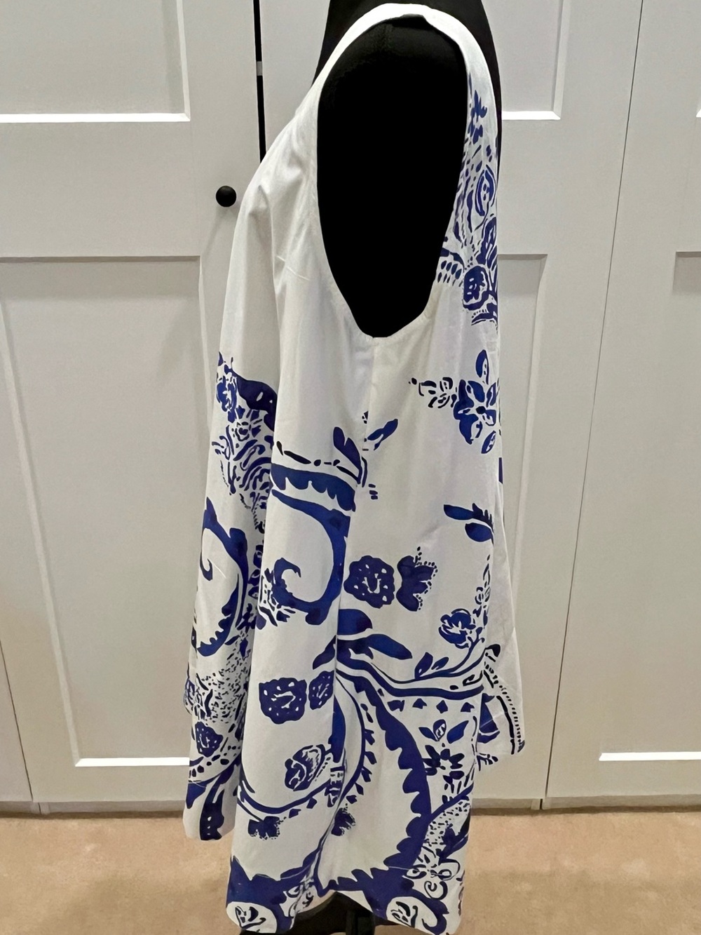 Maeve White Cotton Sleeveless Swing Dress with Bold Blue Abstract Print Size XL - Picture 5 of 9